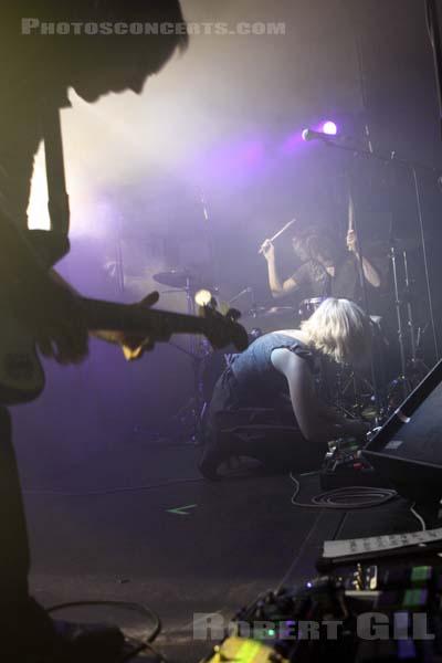 THE JOY FORMIDABLE - 2009-12-18 - PARIS - Nouveau Casino - Rhiannon Bryan - Rhydian Dafydd - Matt Thomas